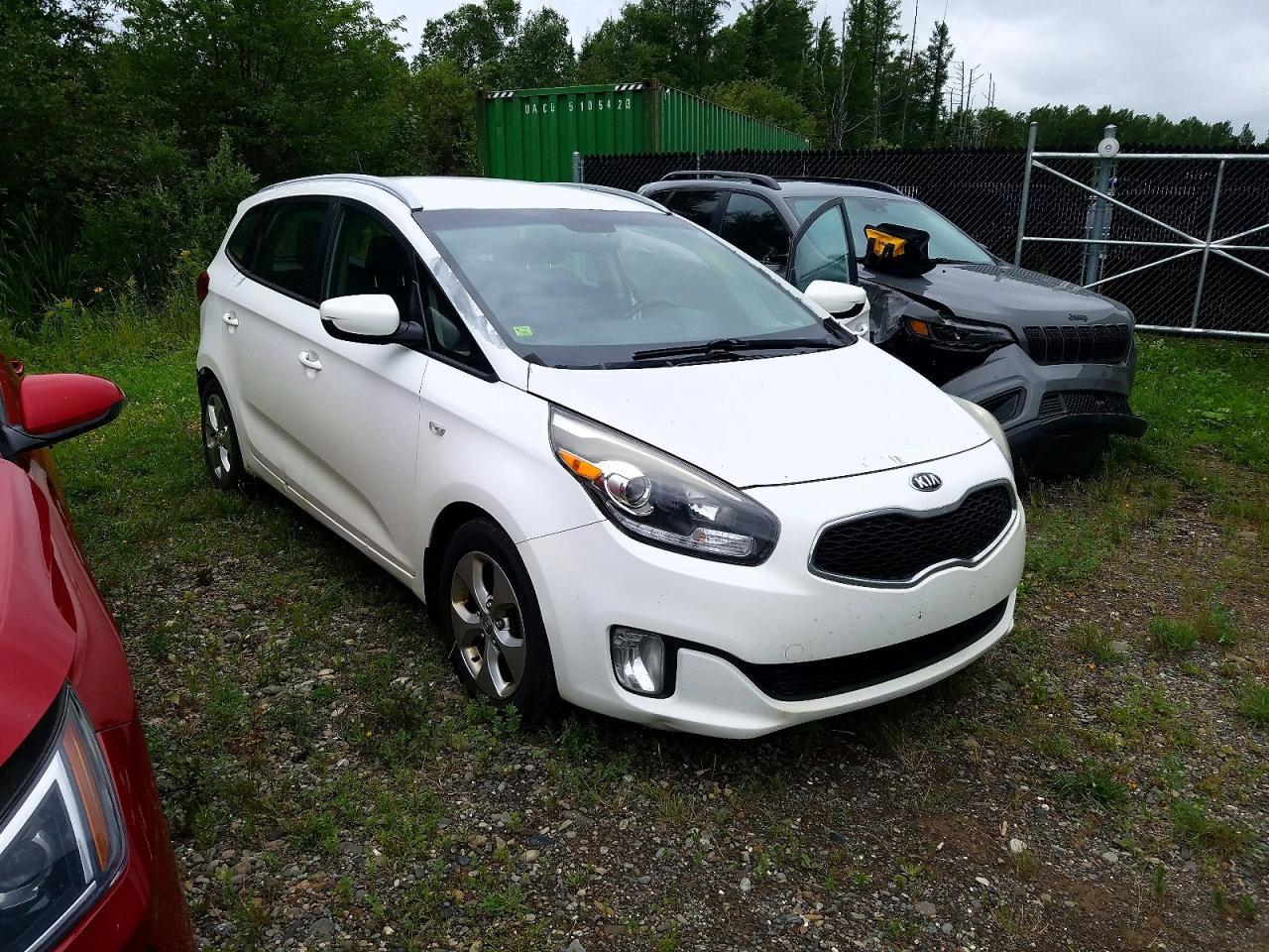 2015 Kia Rondo - Image 4