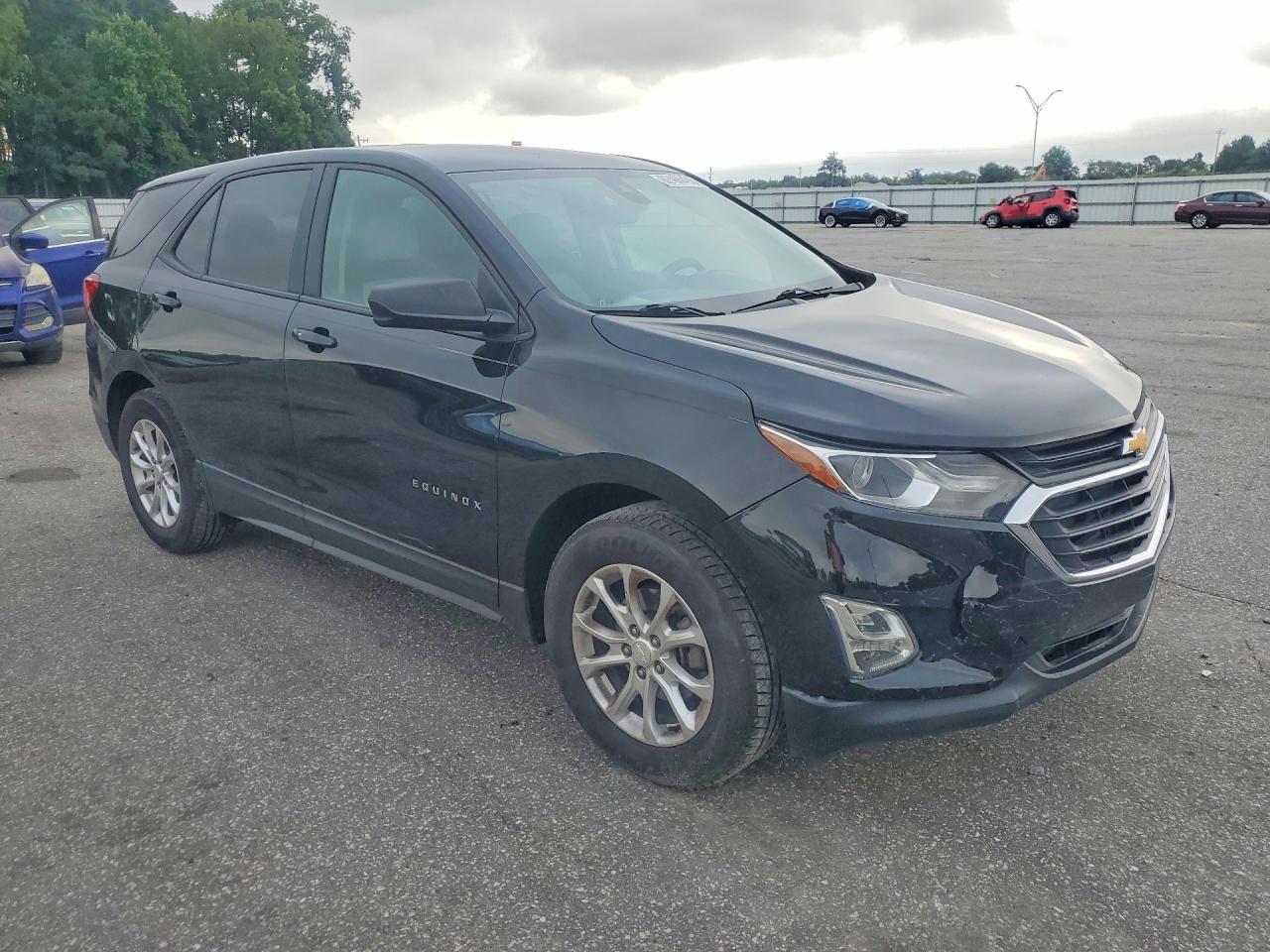 2021 Chevrolet Equinox Ls - Image 4
