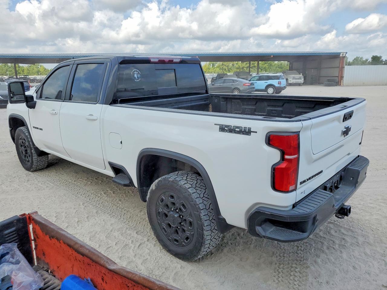 2025 Chevrolet Silverado K3500 Lt - Image 2