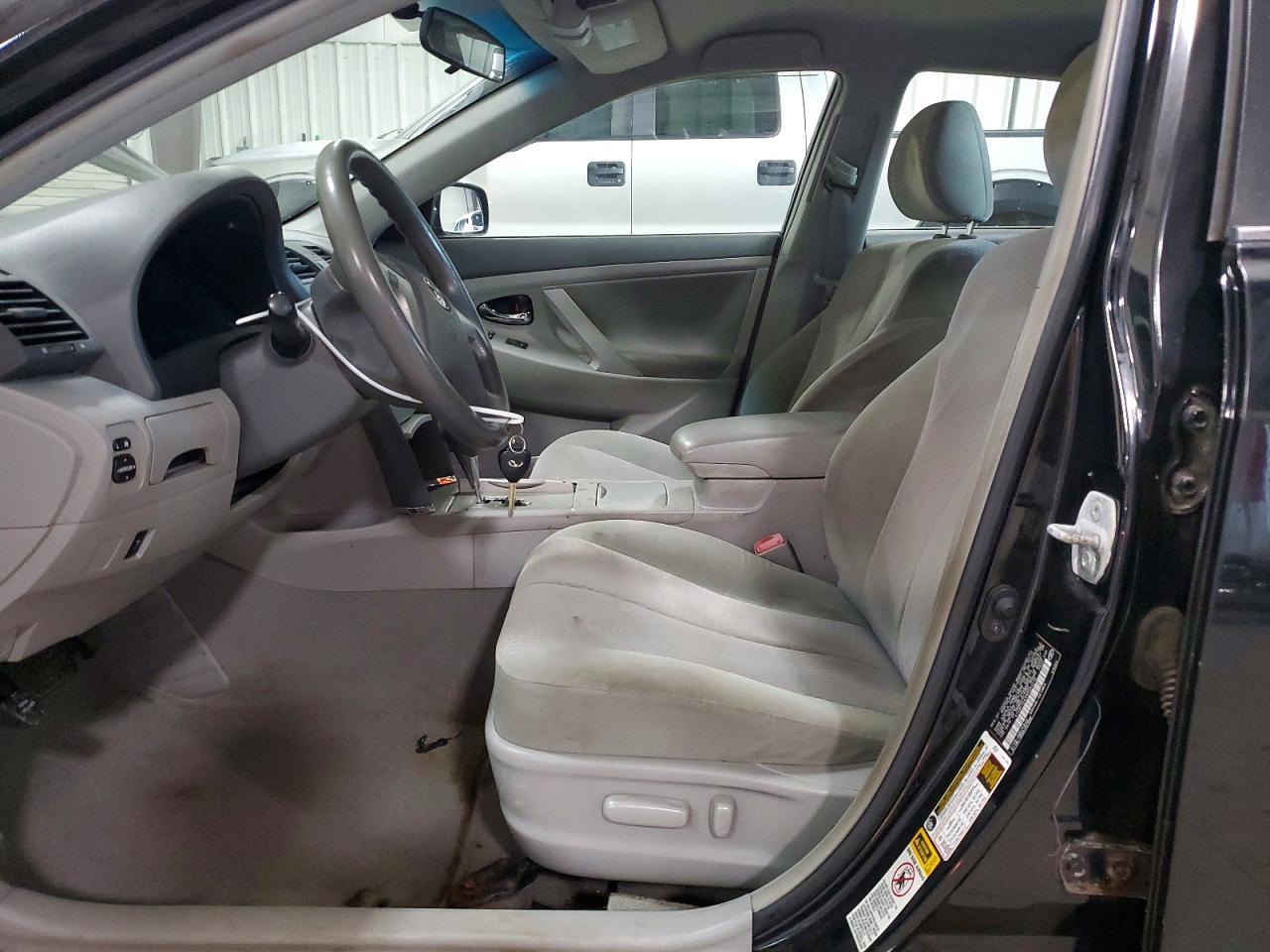 2011 Toyota Camry Le - Фото 7