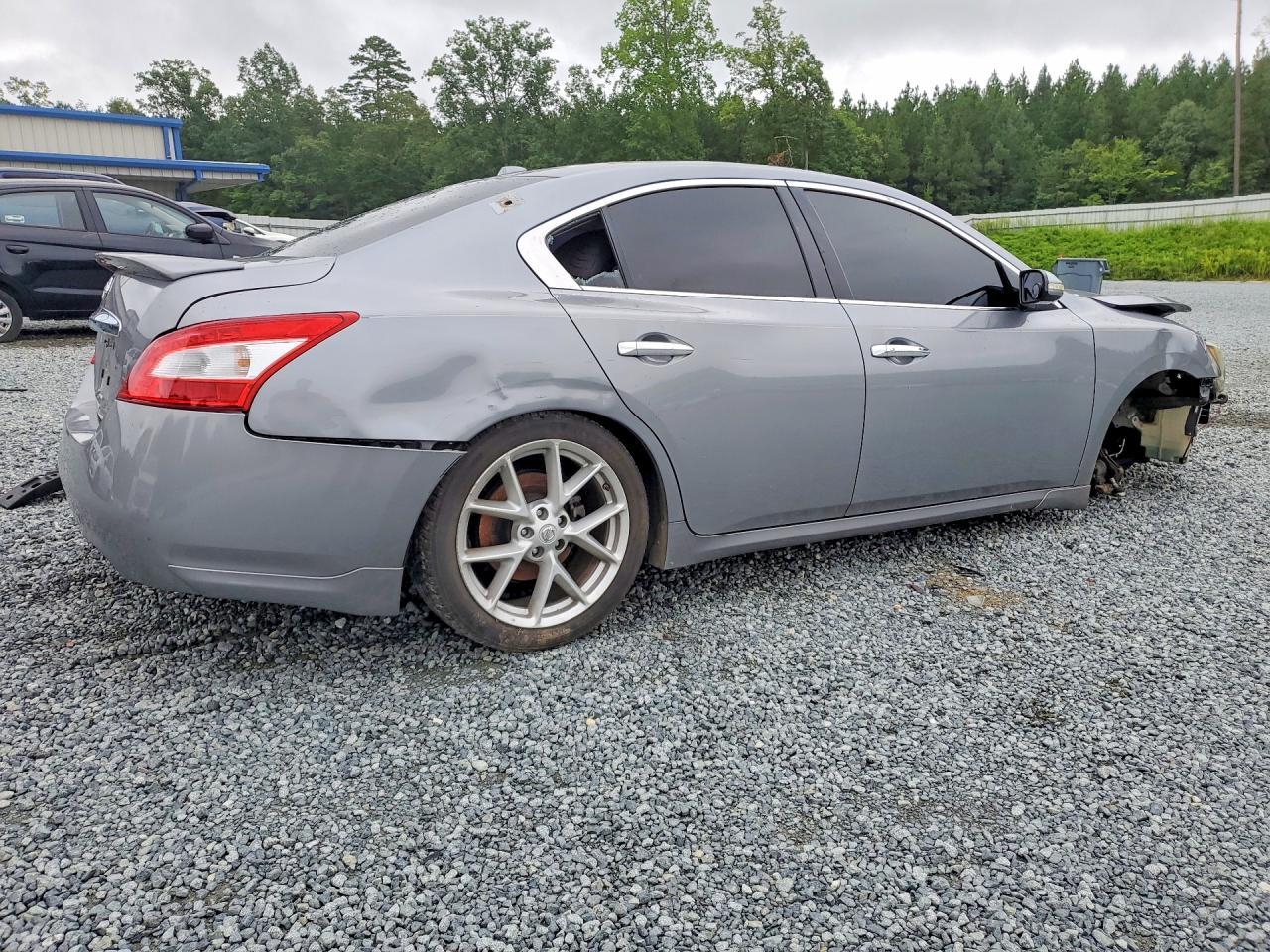 2009 Nissan Maxima 3.5 S - Image 3