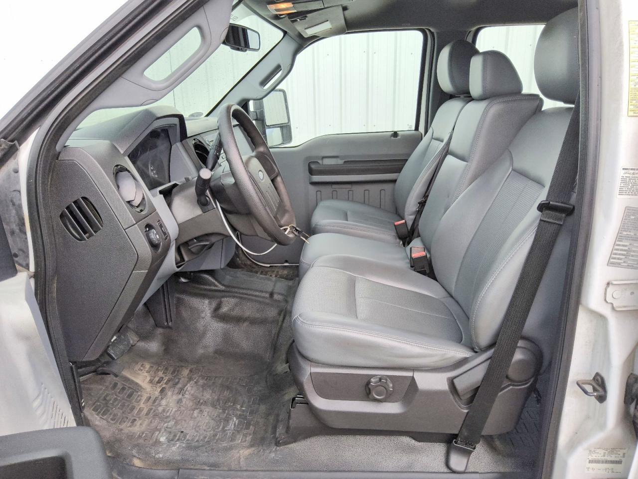 2015 Ford F350 Super Duty - Фото 7