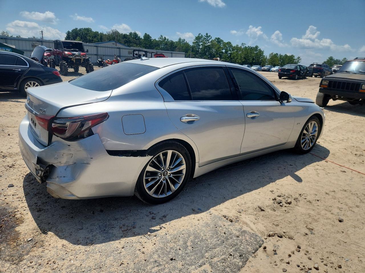 2019 Infiniti Q50 3.0T Luxe - Фото 3