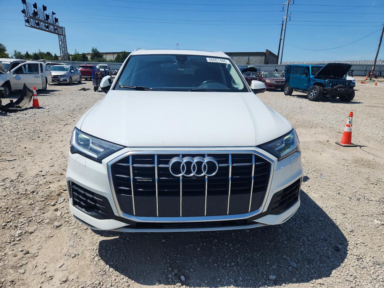 2021 Audi Q7 Premium Plus - Фото 5
