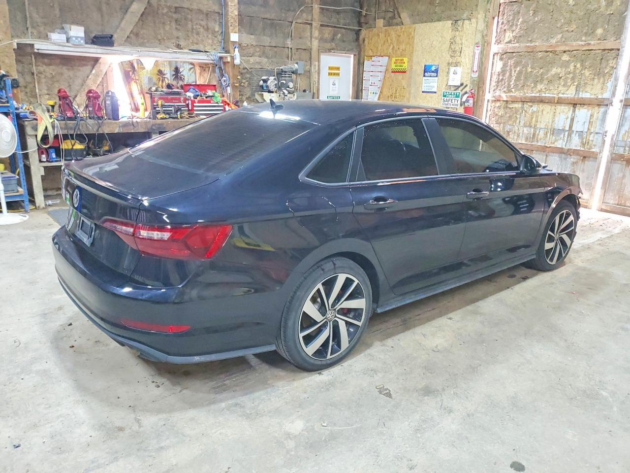 2021 Volkswagen Jetta Gli - Фото 3