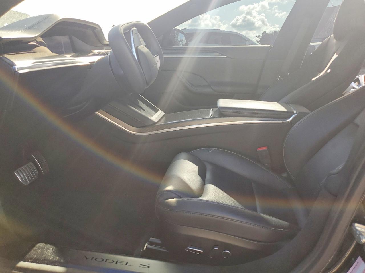 2021 Tesla Model S - Image 7