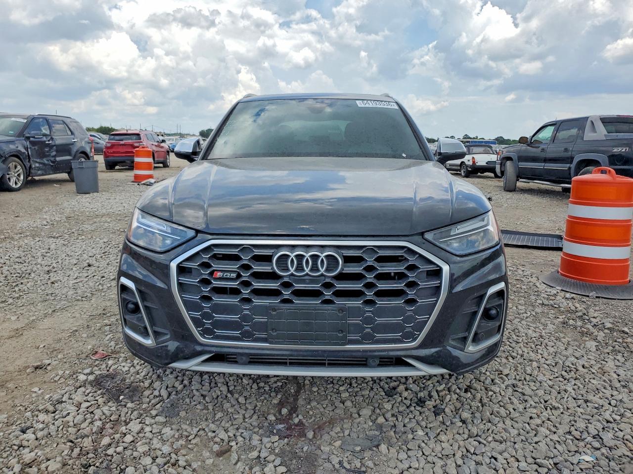 2022 Audi Sq5 Premium Plus - Image 5