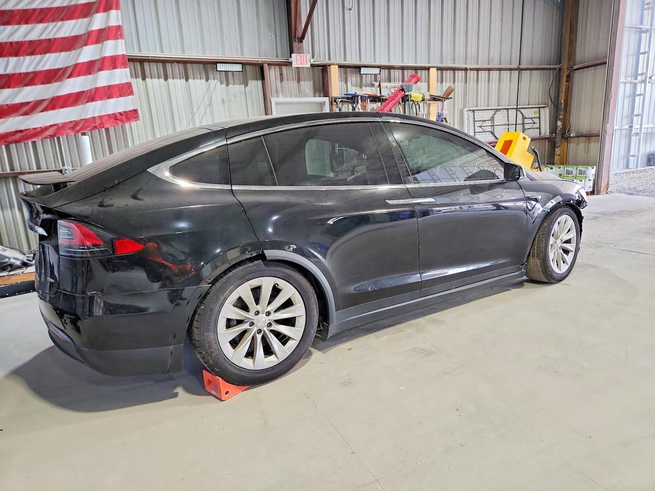 2017 Tesla Model X - Image 3