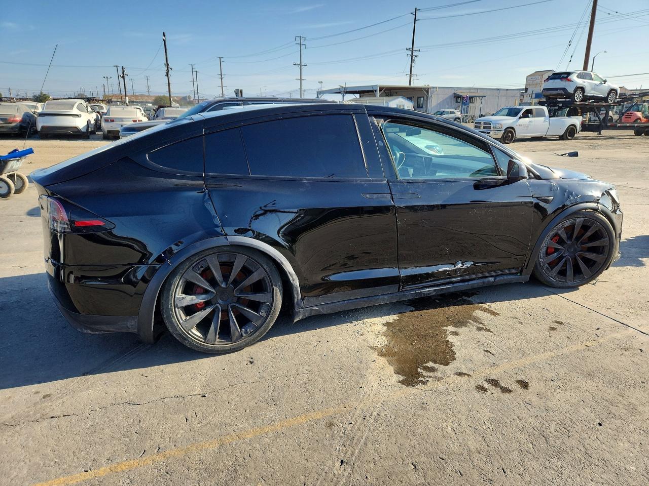 2023 Tesla Model X - Фото 3
