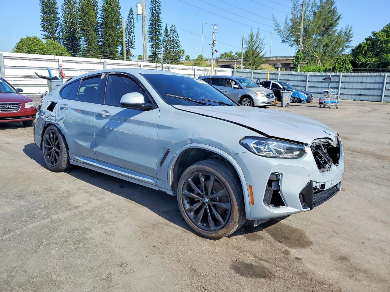 2024 BMW X4 xDrive30I - Фото 4