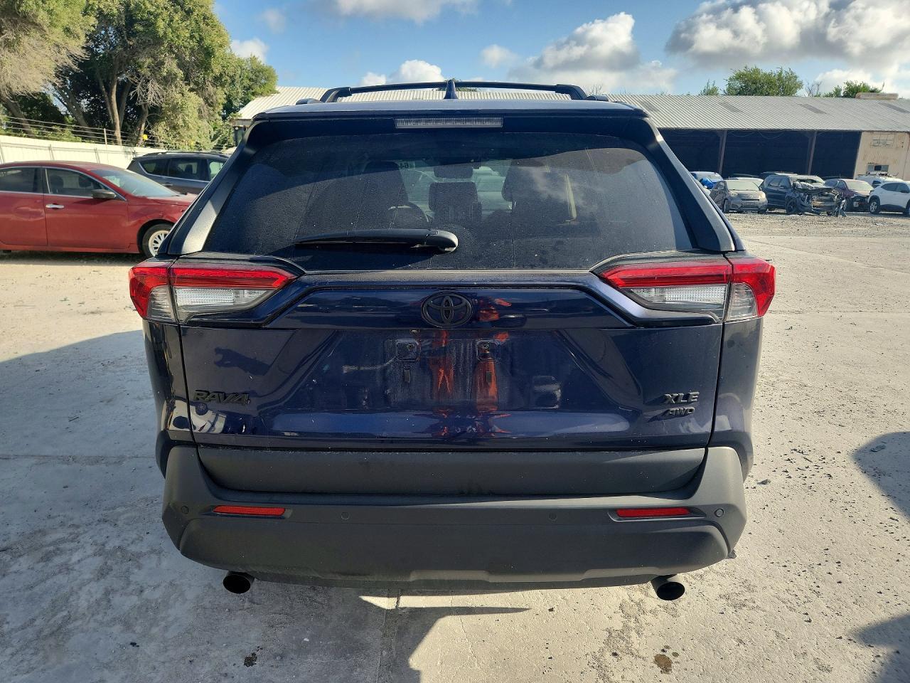 2025 Toyota Rav4 Xle Premium - Фото 6
