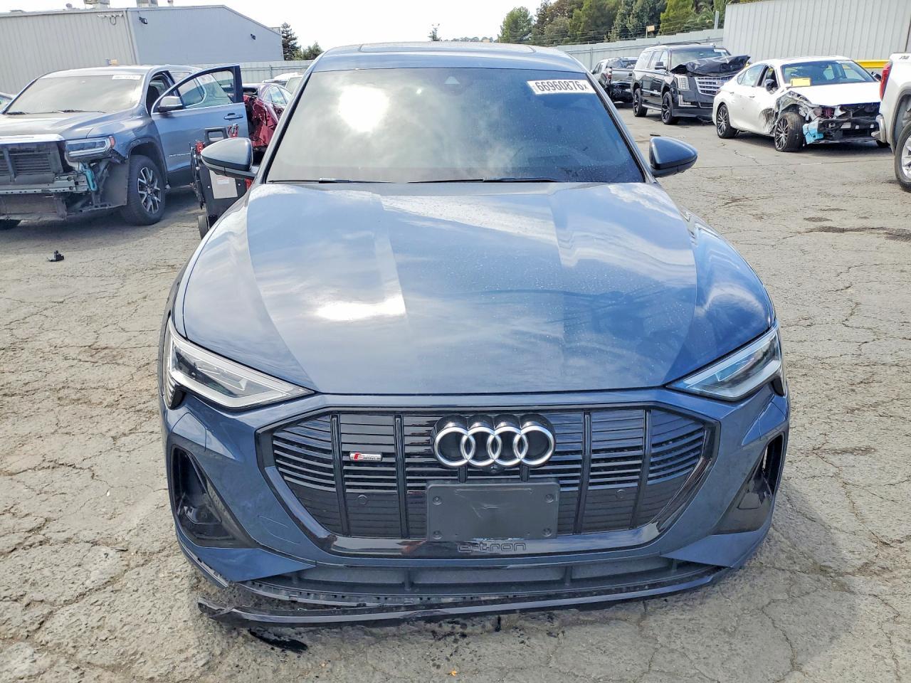 2023 Audi E-Tron Sportback Prestige - Image 5
