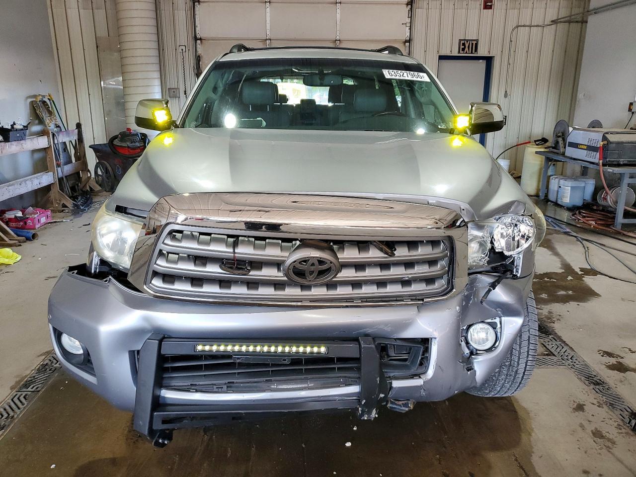 2012 Toyota Sequoia Platinum - Image 5