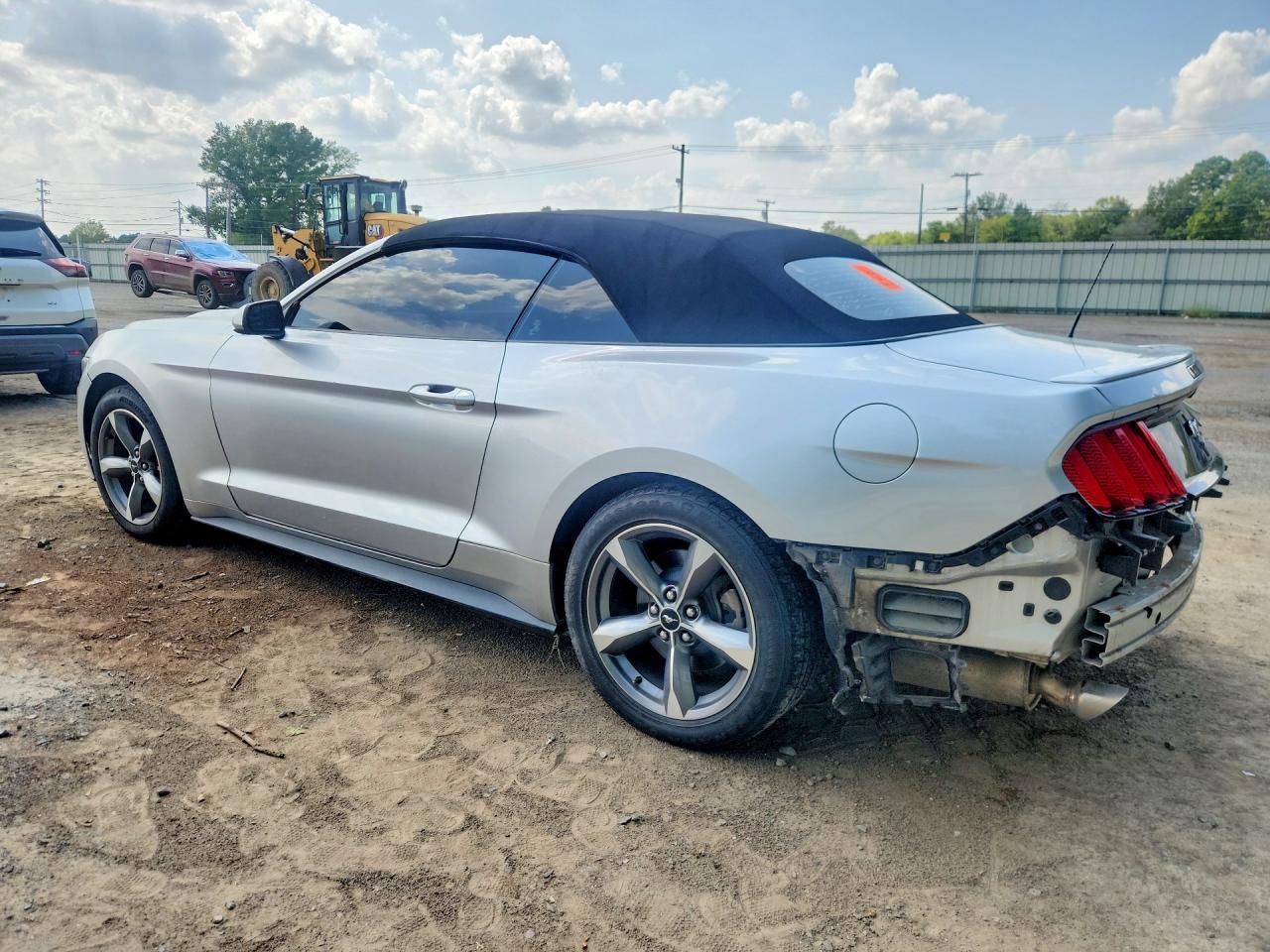 2016 Ford Mustang - Image 2