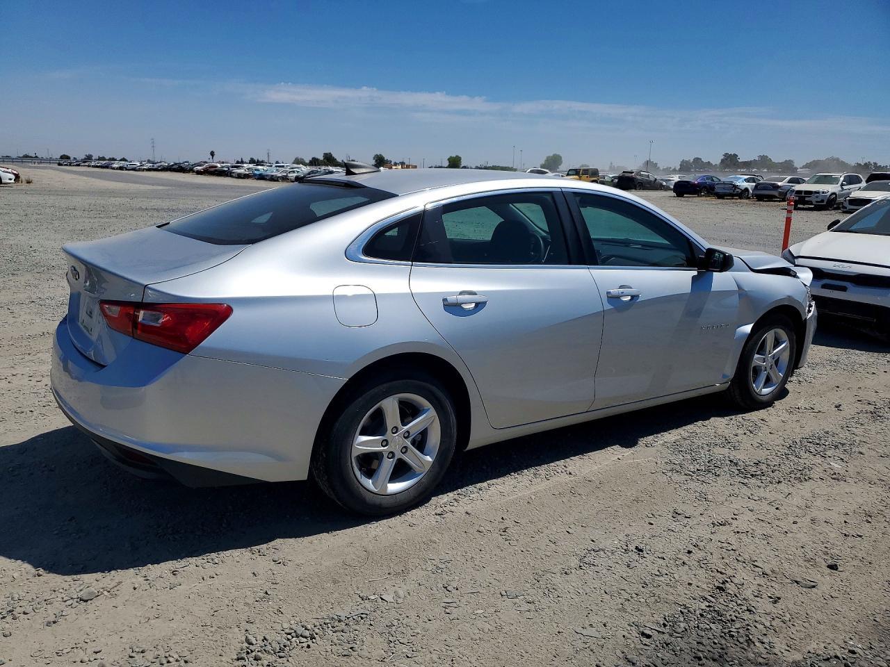 2020 Chevrolet Malibu Ls - Image 3