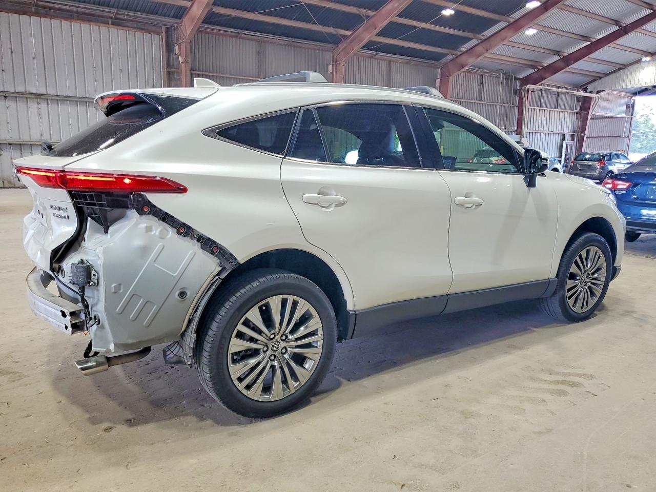 2022 Toyota Venza Limited - Фото 3