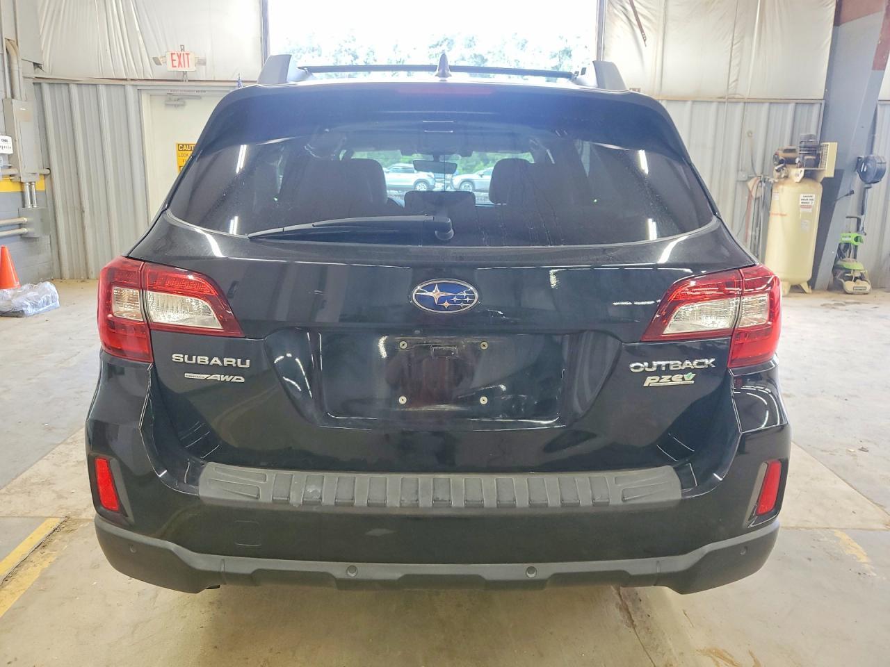 2017 Subaru Outback 2.5I Limited - Фото 6