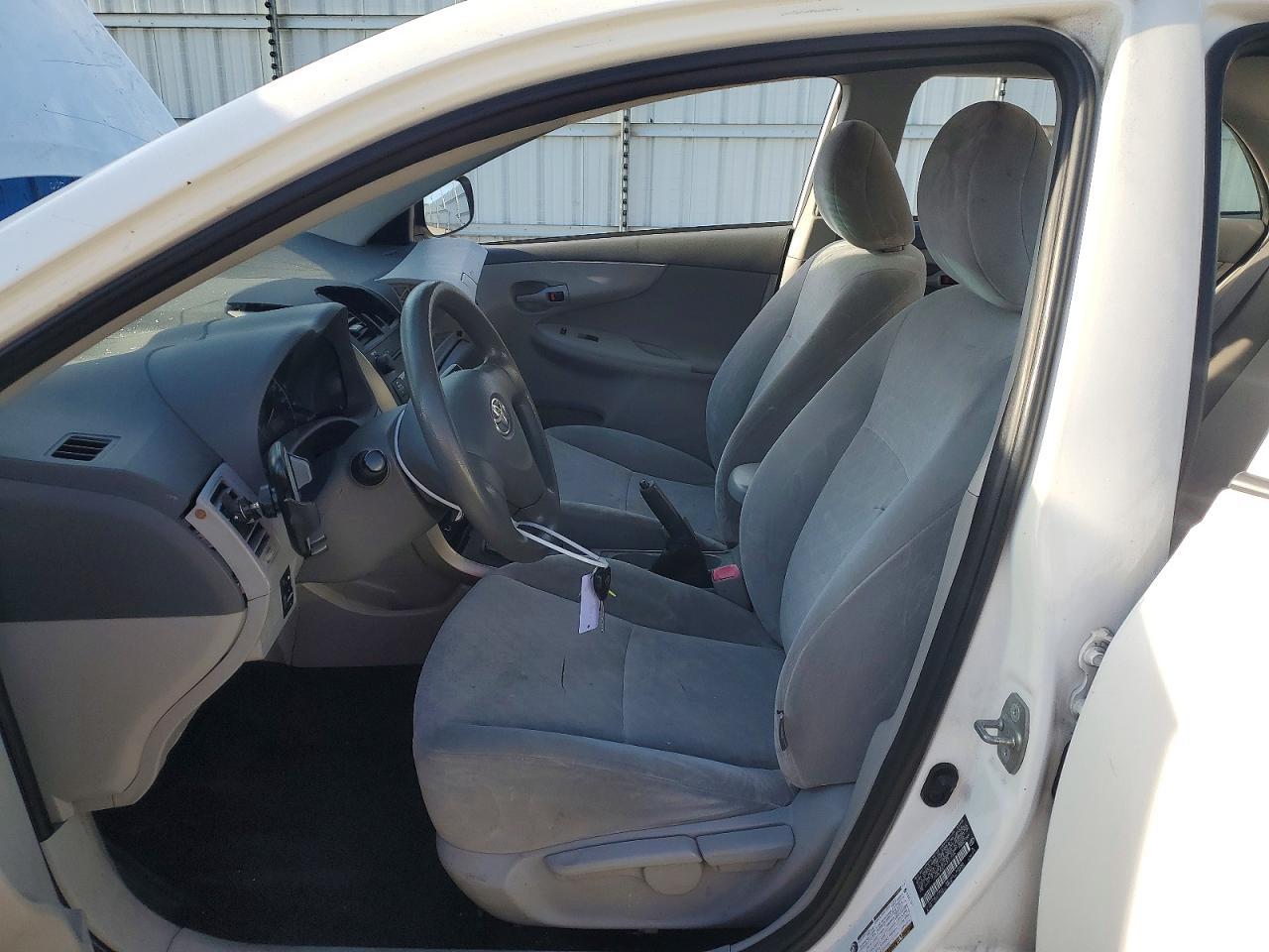 2009 Toyota Corolla Le - Фото 7