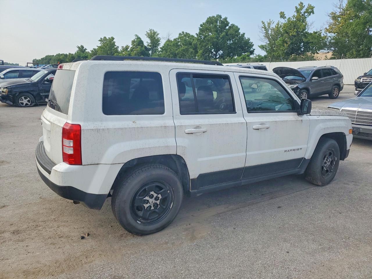 2012 Jeep Patriot - Фото 3