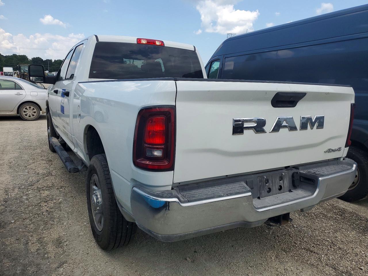 2026 Ram 2500 Tradesman - Фото 2