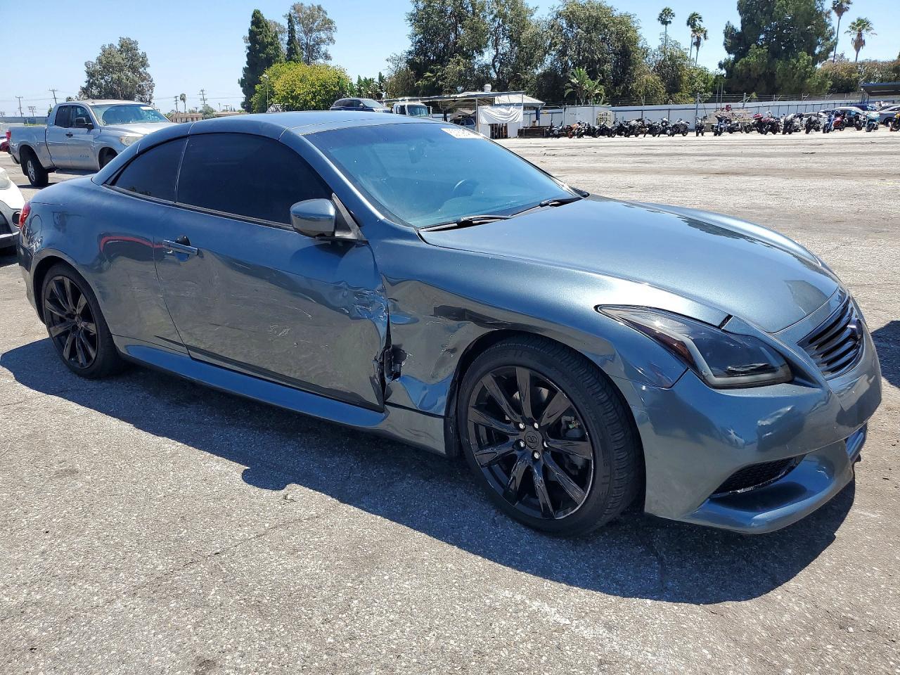 2010 Infiniti G37 Convertible Base - Фото 4
