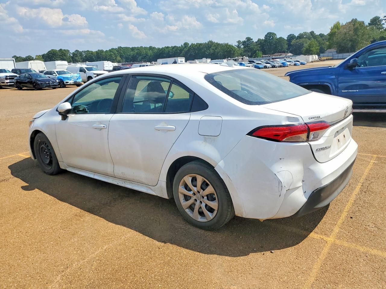 2025 Toyota Corolla Le - Image 2