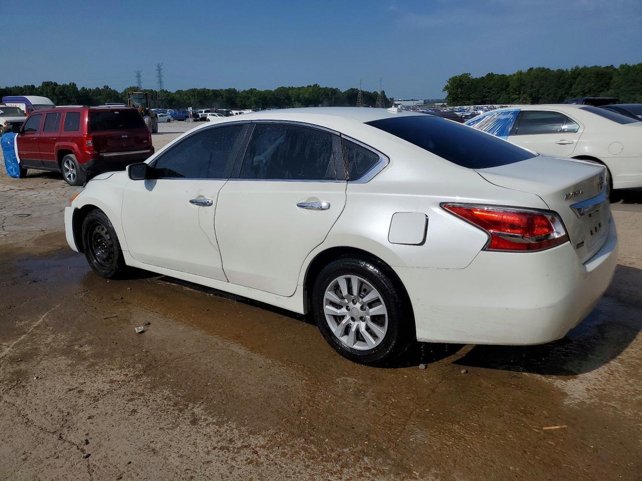 2014 Nissan Altima 2.5 S - Фото 2