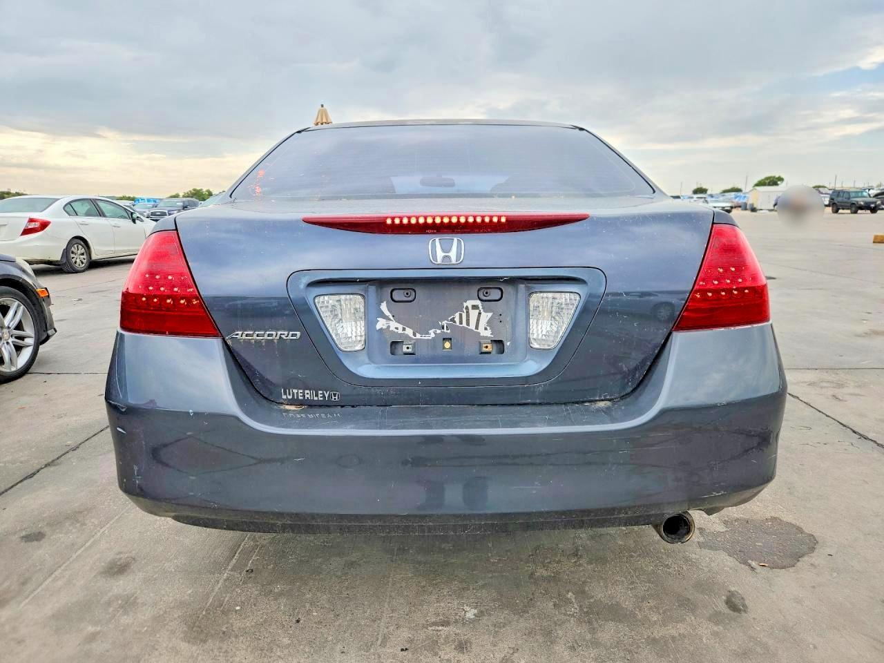 2007 Honda Accord - Image 6