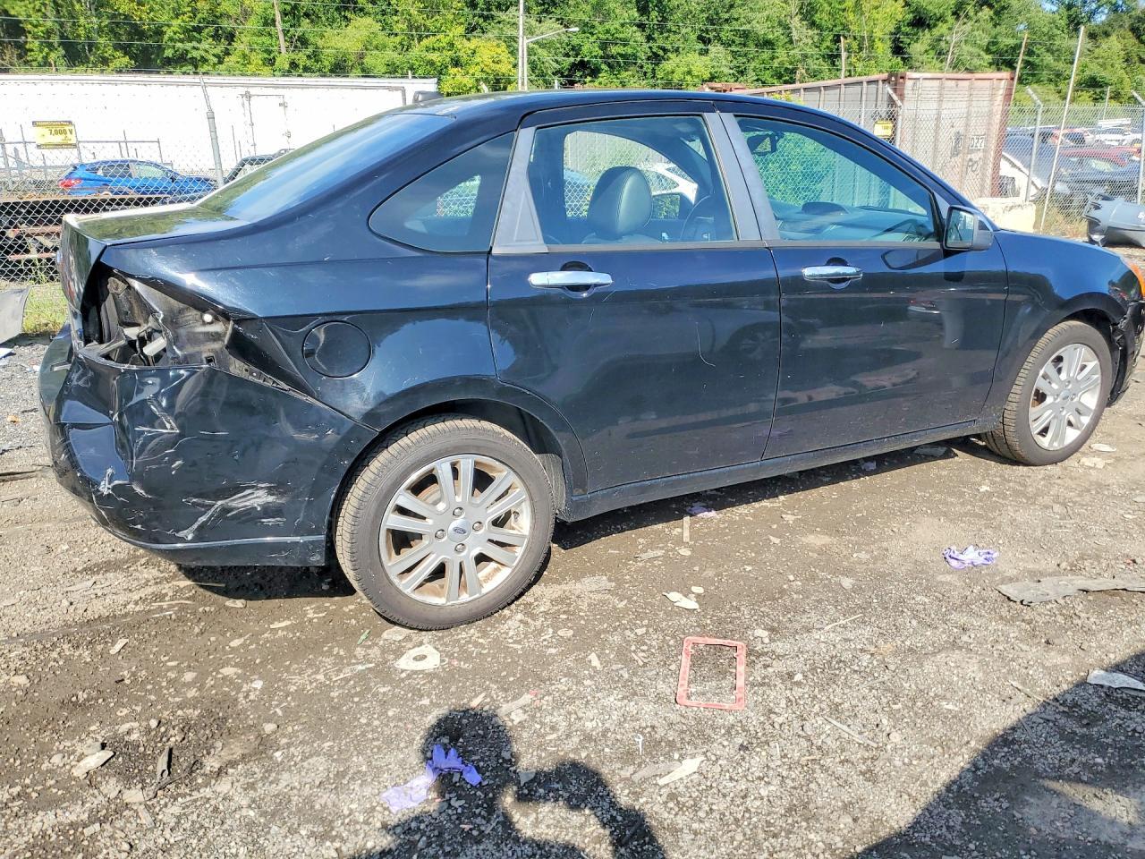 2010 Ford Focus Sel - Фото 3