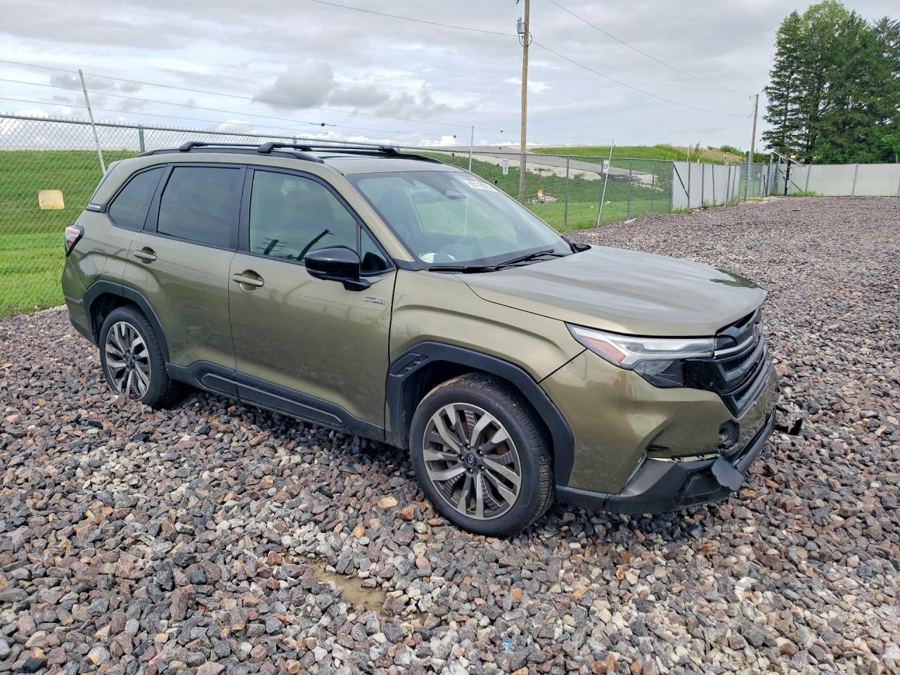 2025 Subaru Forester Touring - Image 4