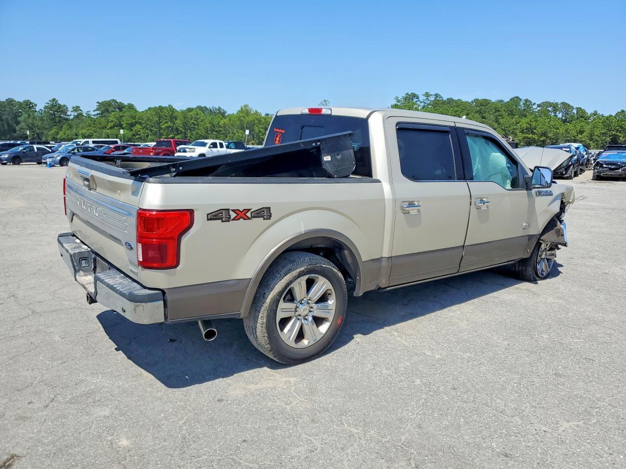 2018 Ford F150 Supercrew - Фото 3