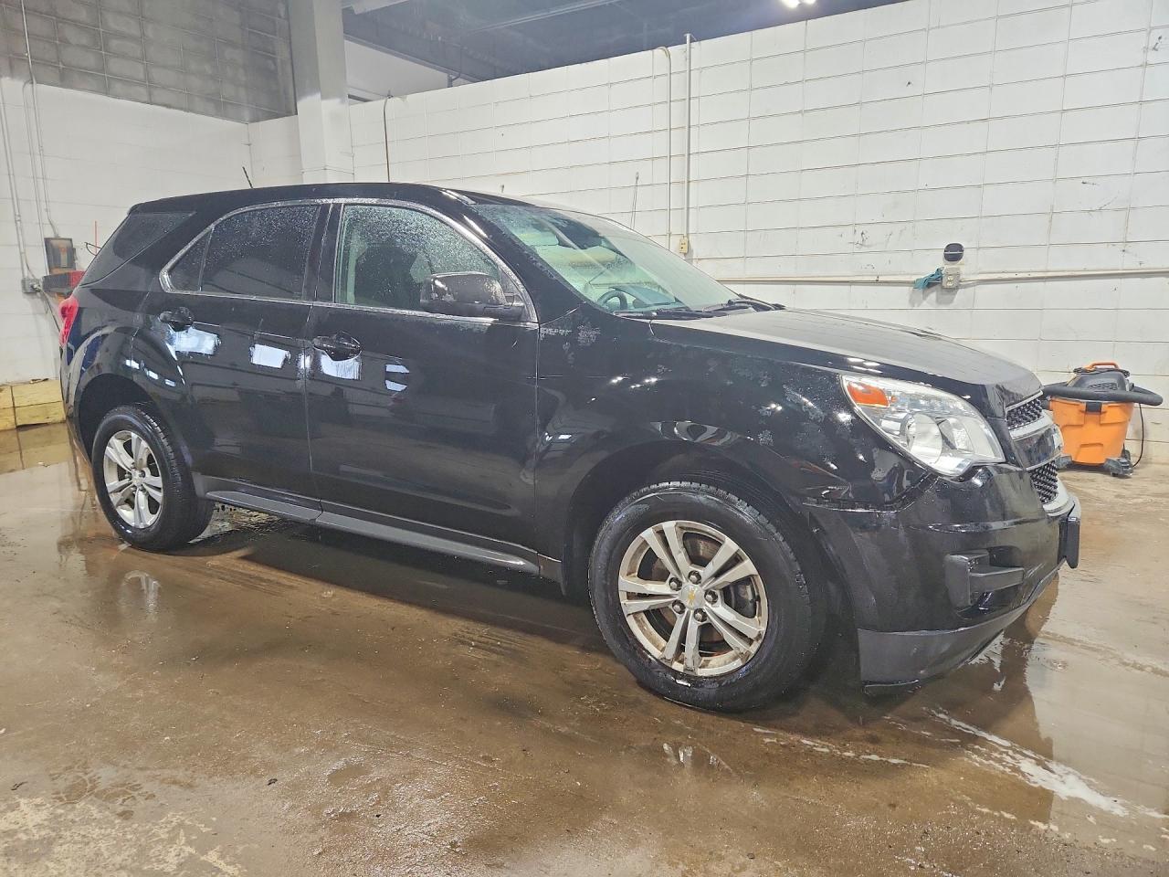 2015 Chevrolet Equinox Ls - Image 4