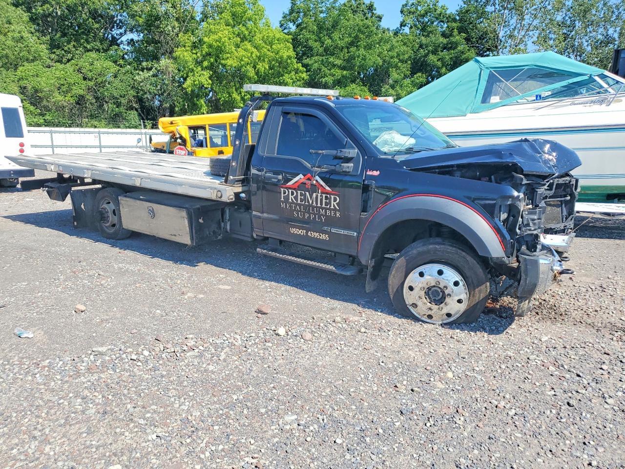 2017 Ford F550 Super Duty - Image 4