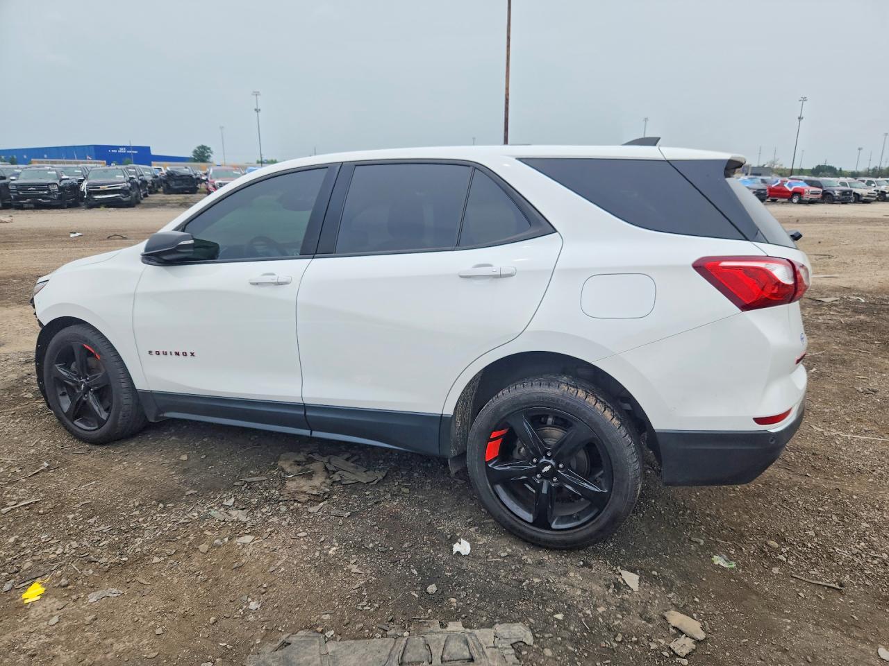 2019 Chevrolet Equinox Lt - Image 2