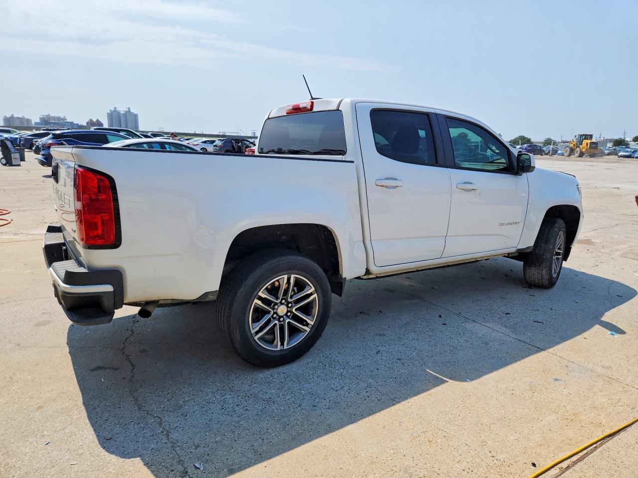 2022 Chevrolet Colorado - Image 3