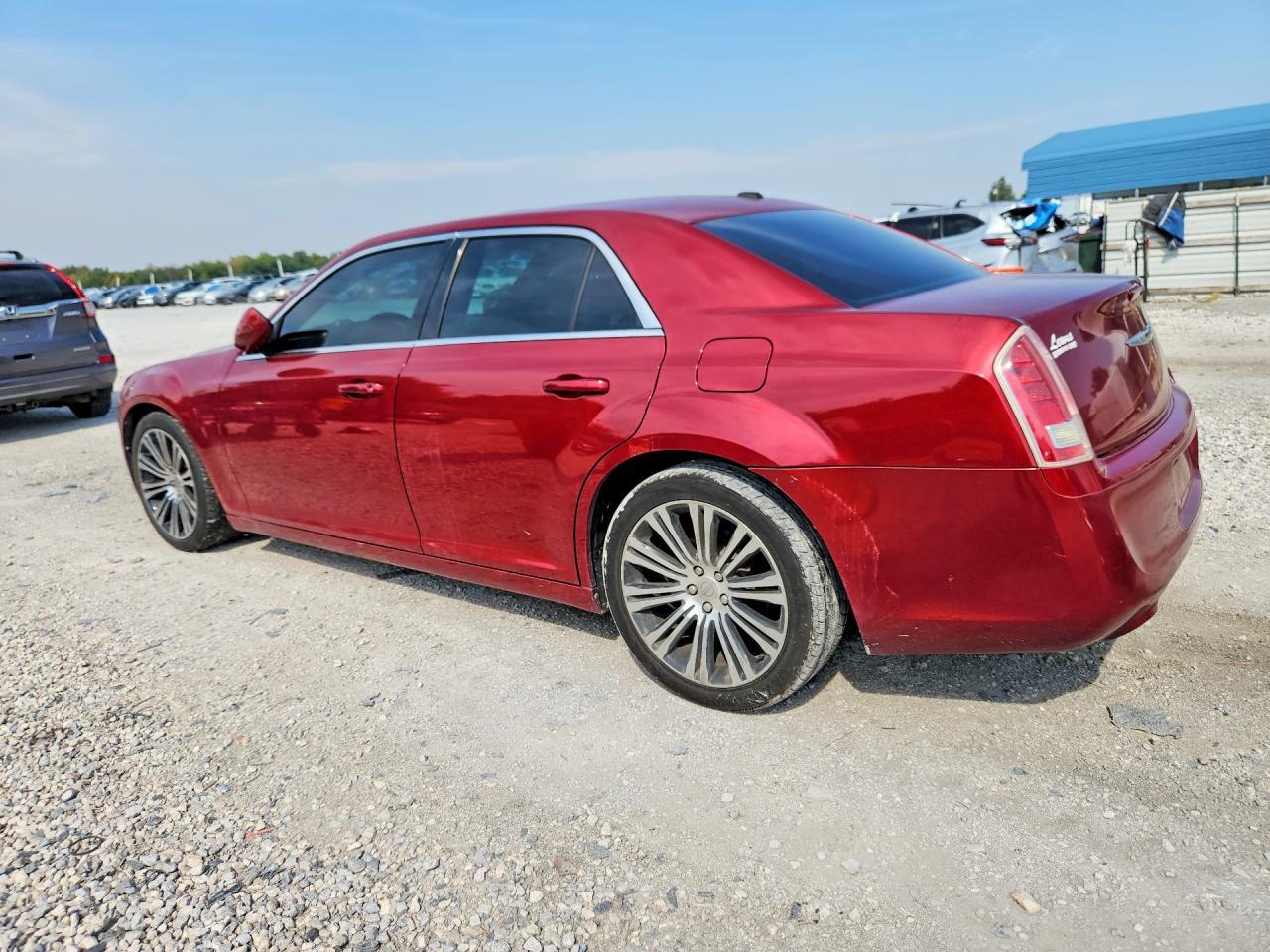 2013 Chrysler 300 S - Фото 2