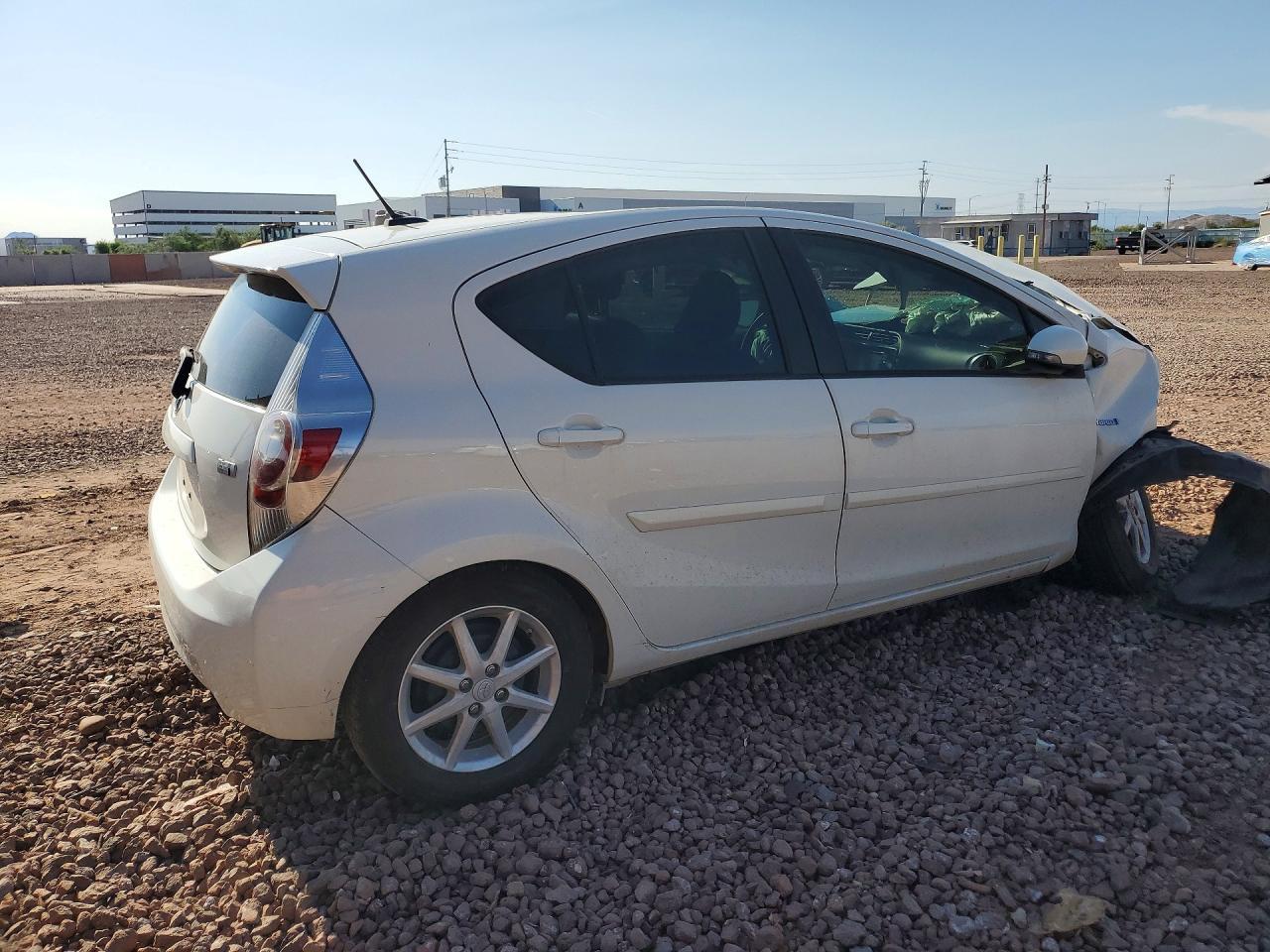 2013 Toyota Prius C Four - Image 3