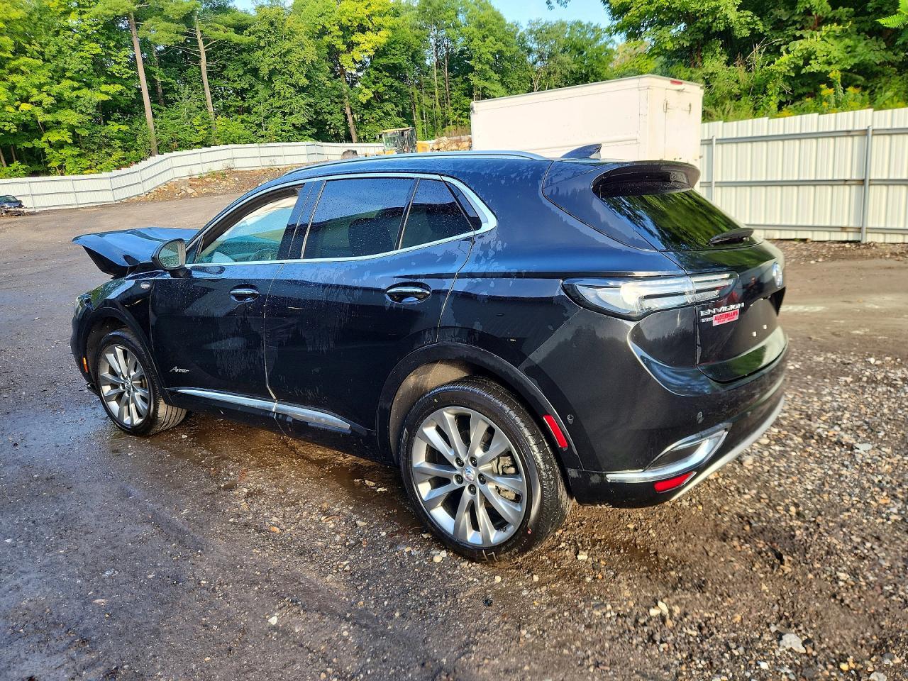2023 Buick Envision Avenir - Image 2