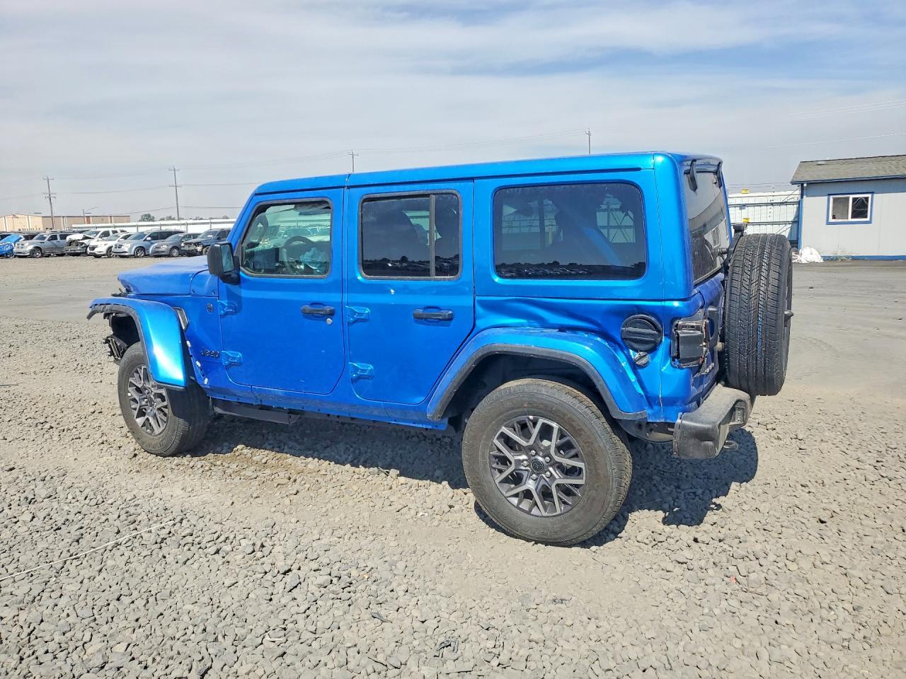 2026 Jeep Wrangler Sahara - Фото 2