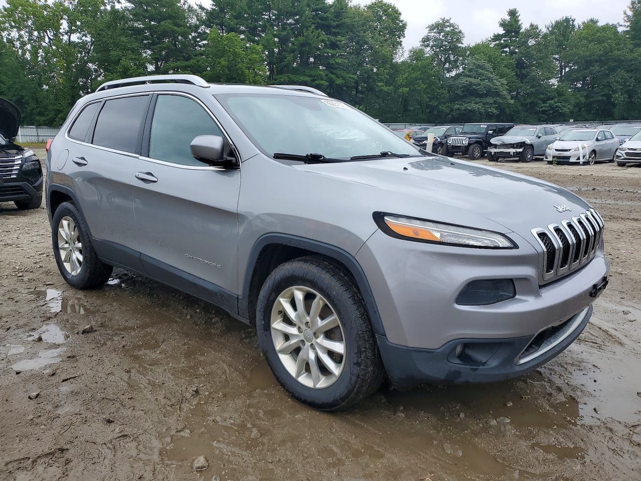 2016 Jeep Chereokee - Image 4