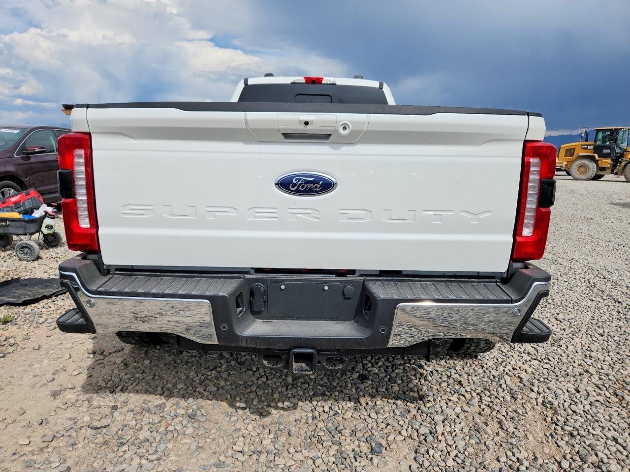 2026 Ford F450 Super Duty - Фото 6