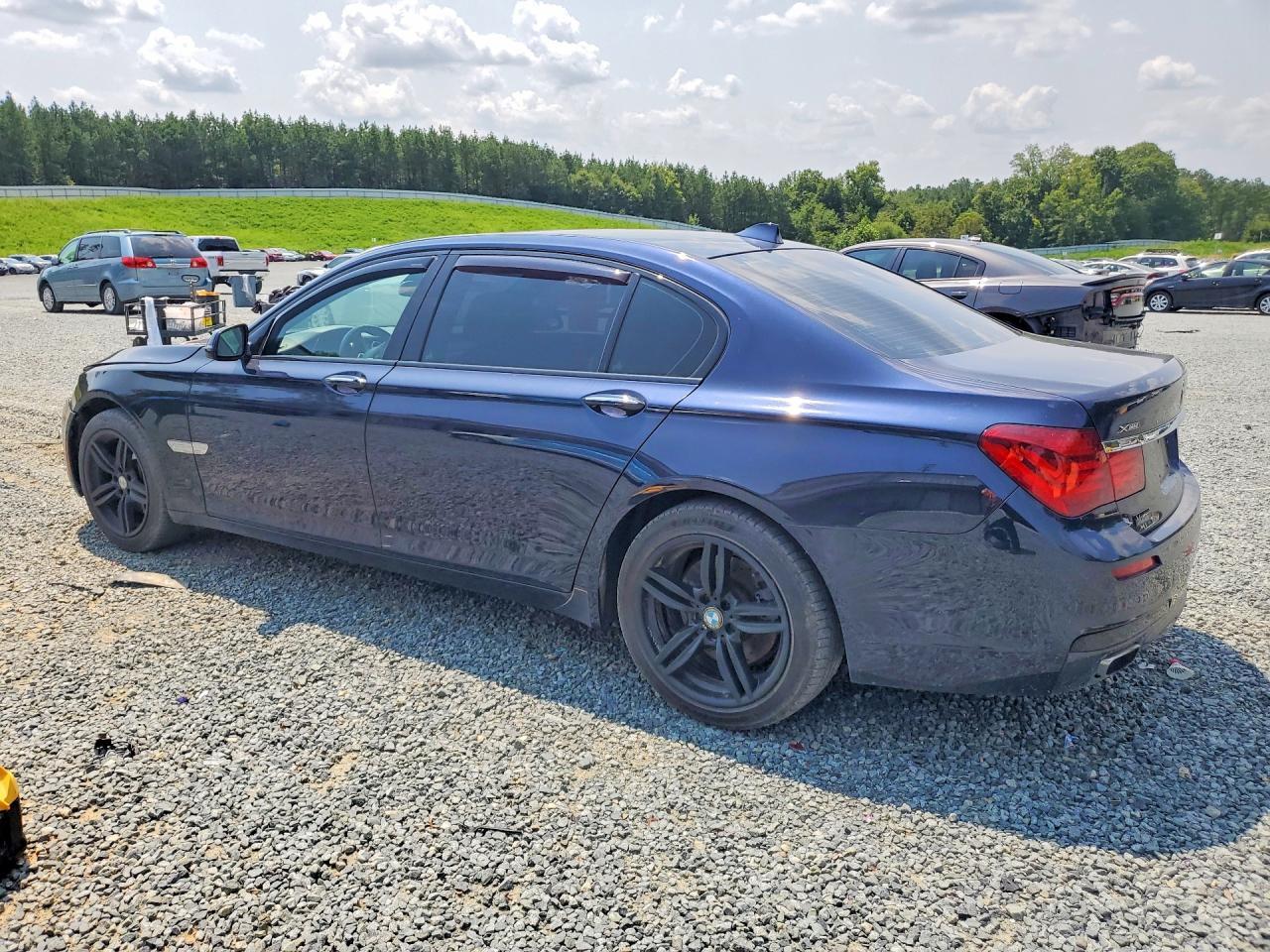 2015 BMW 740 Lxi - Image 2