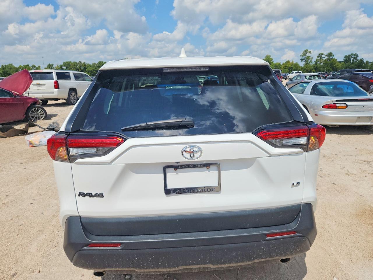 2025 Toyota Rav4 Le - Image 6