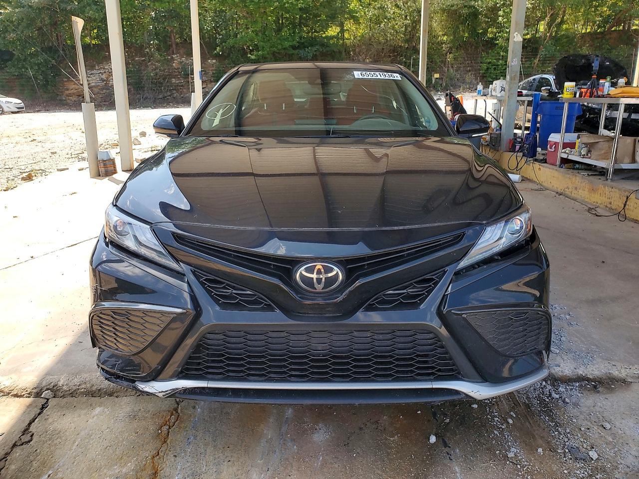 2022 Toyota Camry Xse - Image 5