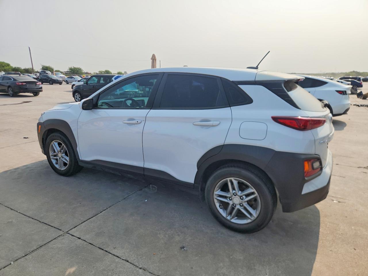 2020 Hyundai Kona Se - Фото 2