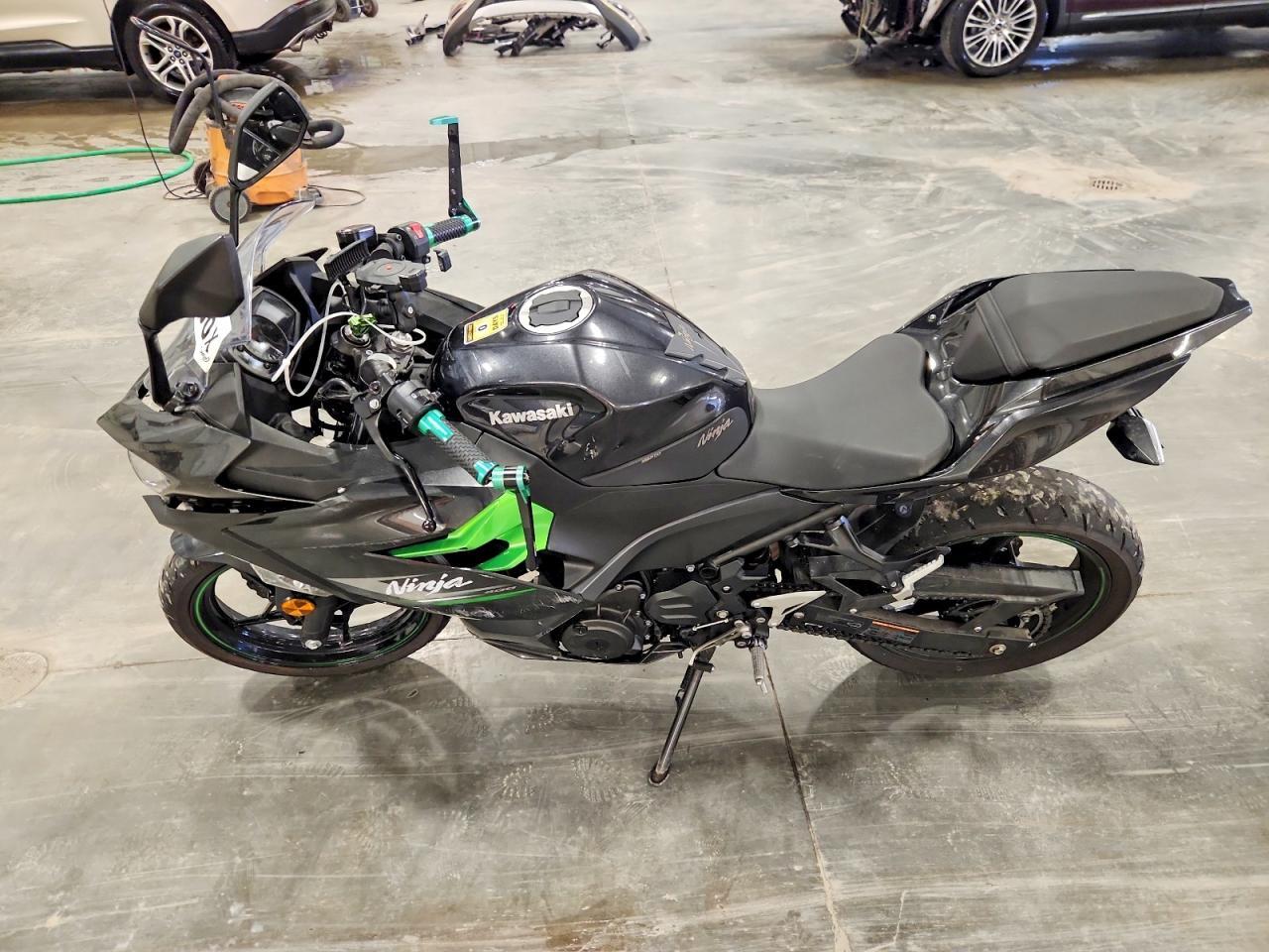 2023 Kawasaki Ex400 - Image 3