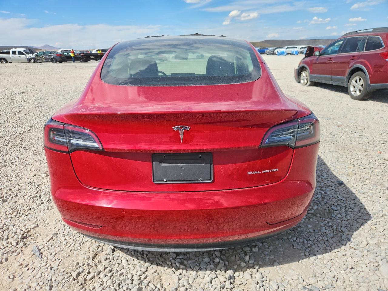 2022 Tesla Model 3 - Фото 6