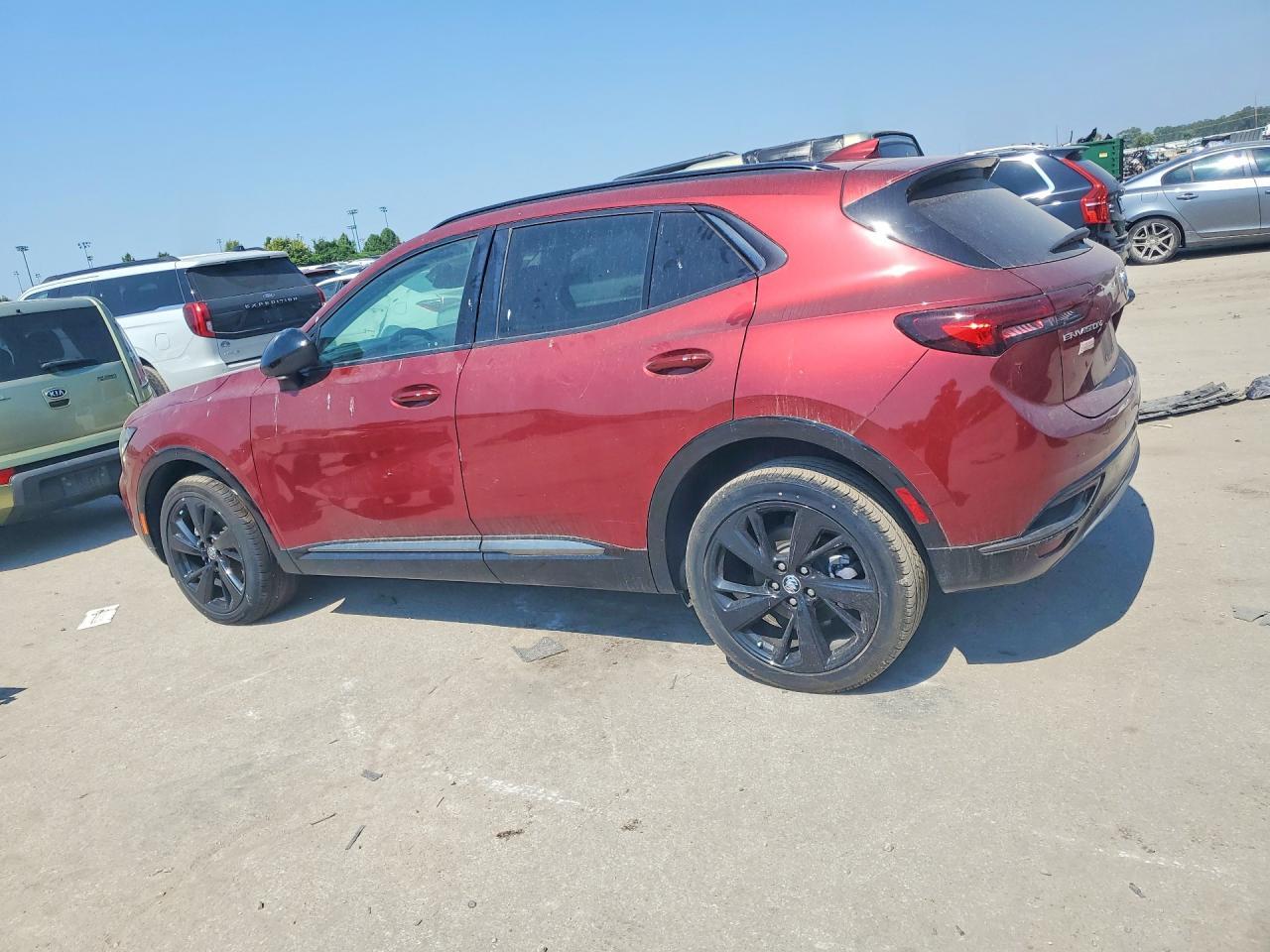 2022 Buick Envision Essence - Фото 2