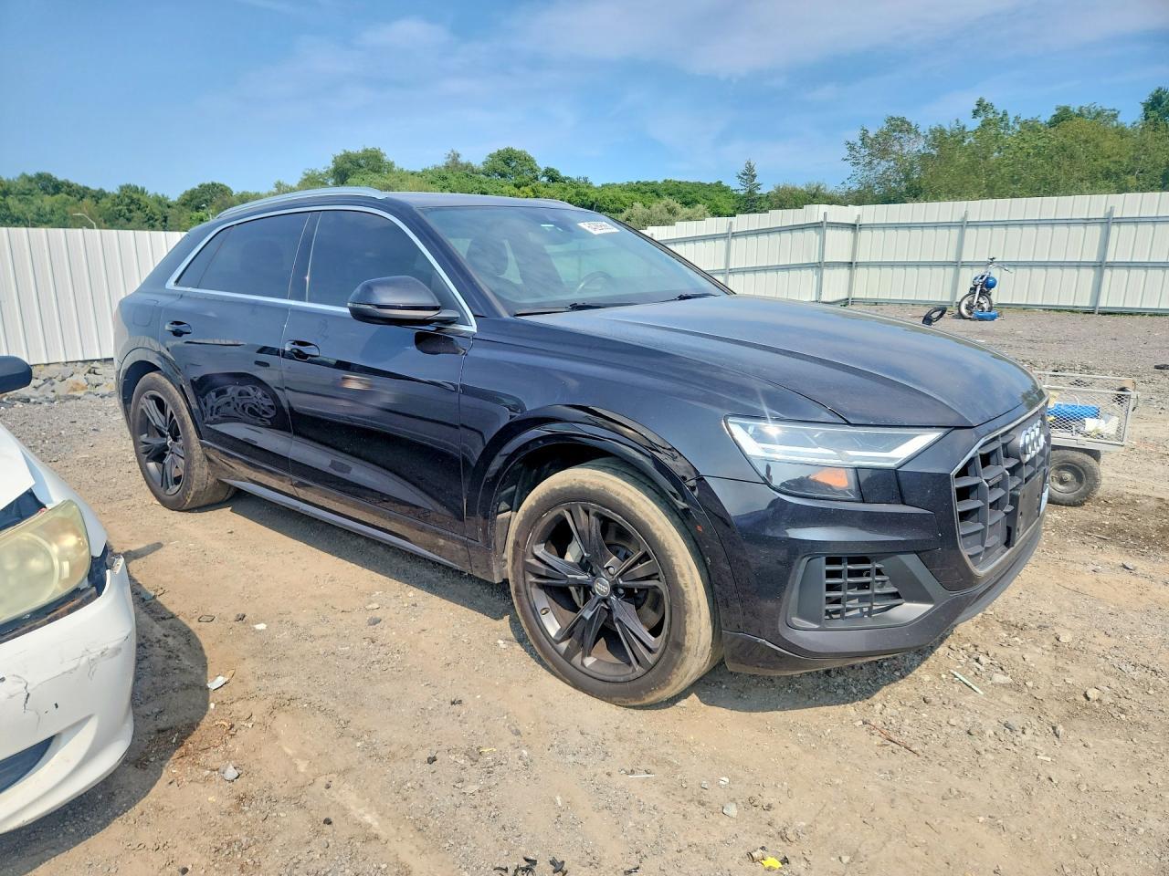 2019 Audi Q8 Premium - Image 4