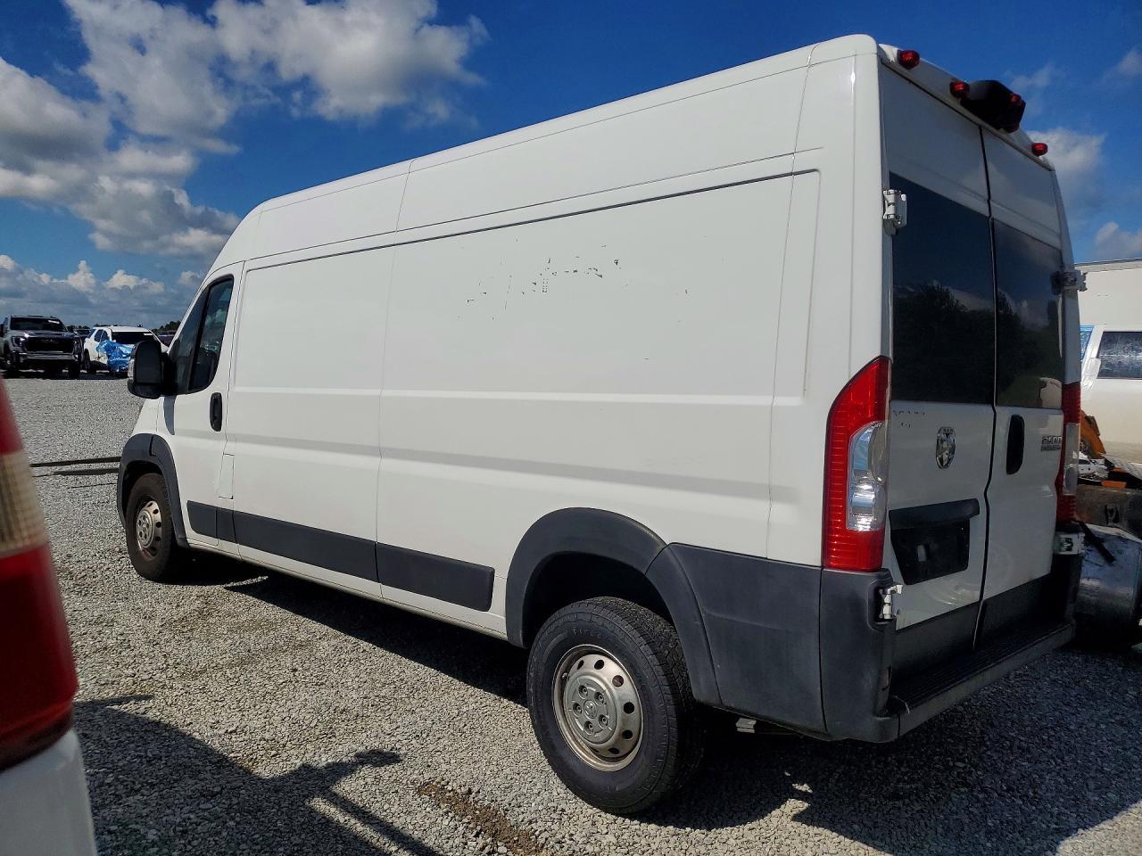 2023 Ram Promaster 2500 Delivery Van - Фото 2
